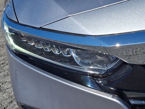 Used 2020 Honda Accord EX image 9