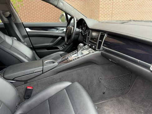 Used 2011 Porsche Panamera image 37