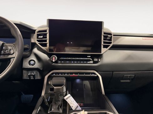 New 2026 Toyota Tundra Limited AWD/4WD image 11