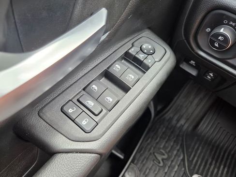 Used 2025 RAM 1500 Big Horn RWD image 23