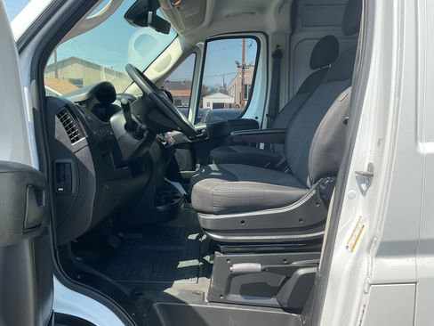 Used 2021 RAM ProMaster 2500 FWD image 12