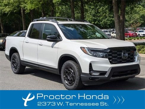 Certified 2025 Honda Ridgeline TrailSport+ image 1