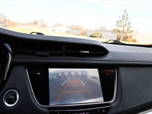 Used 2017 Cadillac XT5 Premium Luxury image 12