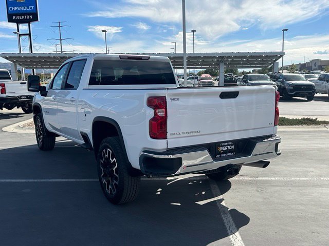 Used 2025 Chevrolet Silverado 2500 LT w/ Convenience Package AWD/4WD image 4