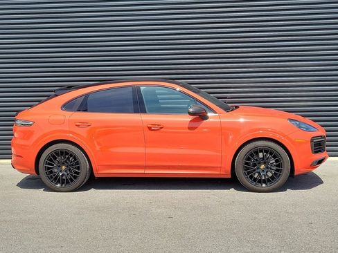 Certified 2021 Porsche Cayenne GTS AWD/4WD image 8