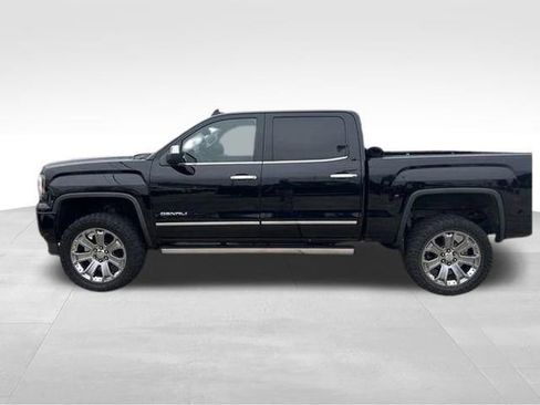 Used 2017 GMC Sierra 1500 Denali w/ Denali Ultimate Package image 11