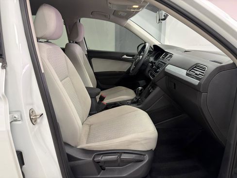 Used 2019 Volkswagen Tiguan S FWD image 10