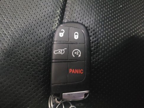 Used 2019 Jeep Grand Cherokee High Altitude AWD/4WD image 32