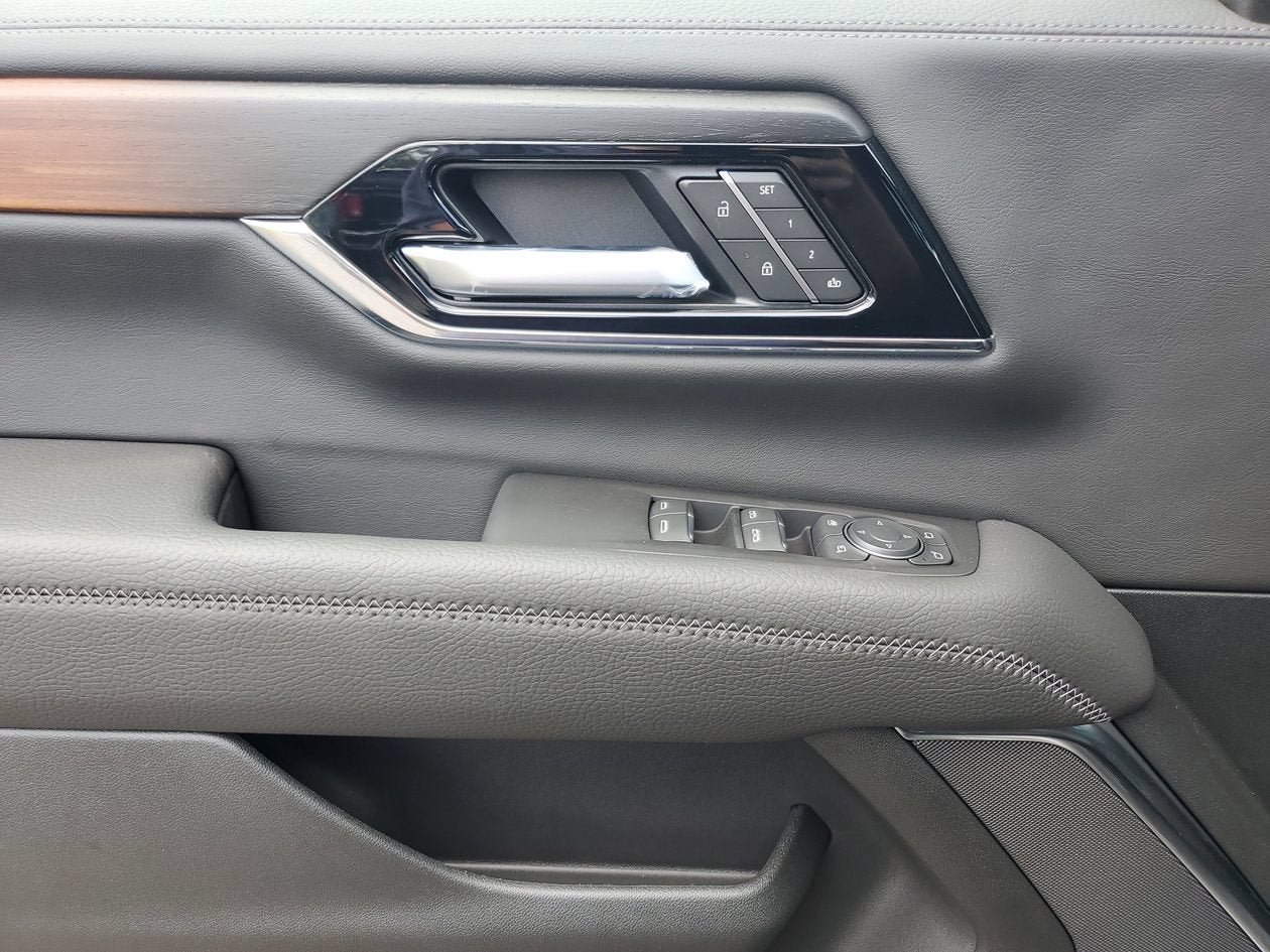 New 2026 GMC Yukon Denali RWD image 17