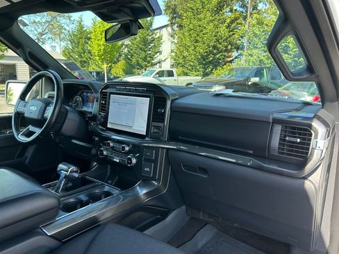 Used 2022 Ford F150 XLT w/ Equipment Group 302A High image 26