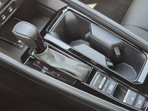 Used 2025 Honda Accord Sport image 16
