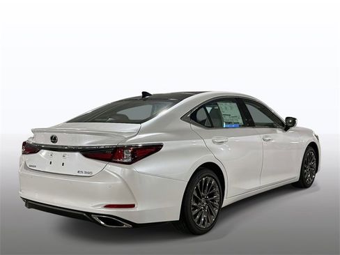 New 2025 Lexus ES 350 350 Luxury image 9