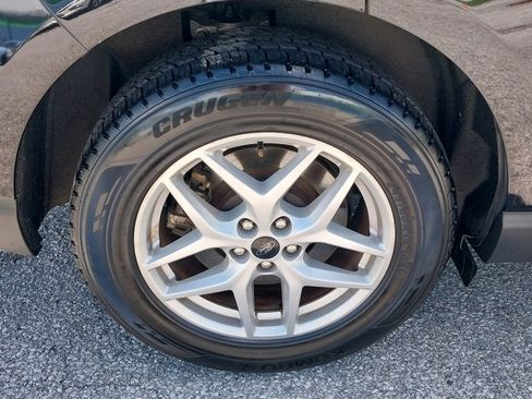 Used 2024 Ford Edge SEL image 13