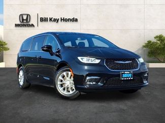 Used 2026 Chrysler Pacifica Limited FWD video 1