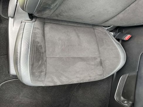 Used 2023 Dodge Challenger R/T w/ Plus Package image 15