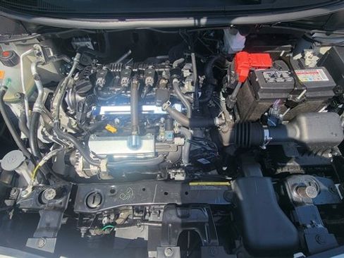 Used 2022 Nissan Versa SV w/ Trunk Package FWD image 12