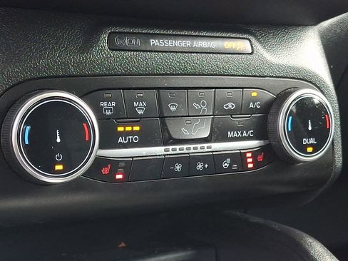 Certified 2023 Ford Escape Active AWD/4WD image 16