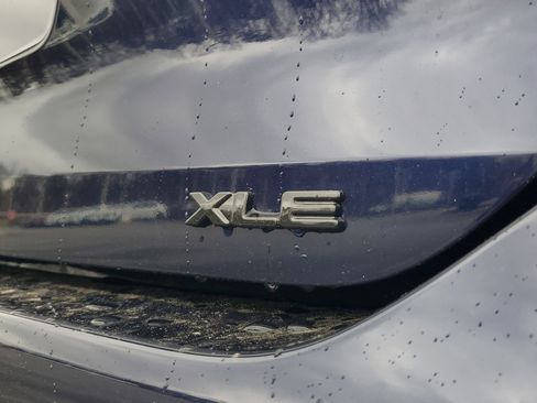 New 2026 Toyota Highlander XLE image 8