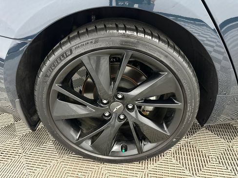 Used 2023 Genesis G70 2.0T w/ Sport Prestige Package RWD image 19