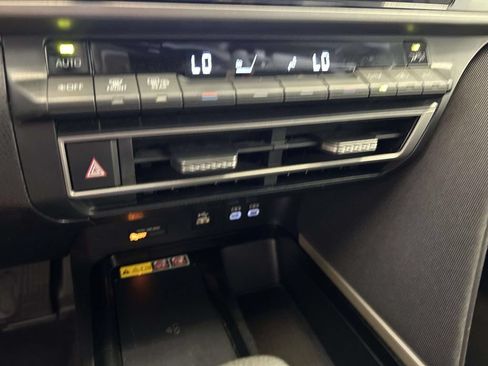 Used 2025 Toyota Camry LE FWD image 23