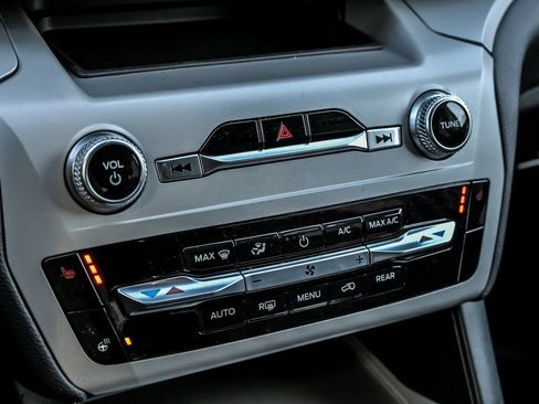 Used 2023 Ford Explorer XLT w/ Equipment Group 202A image 23