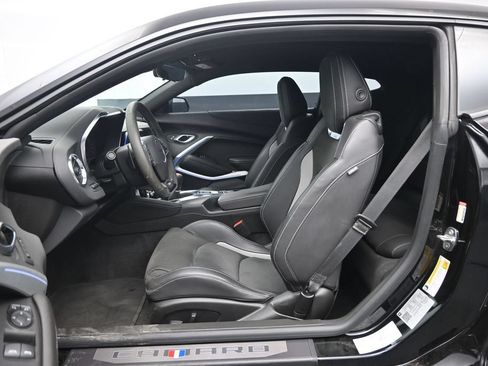 Used 2022 Chevrolet Camaro SS RWD image 25