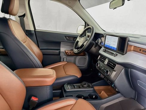 Used 2023 Ford Maverick Lariat w/ Lariat Luxury Package AWD/4WD image 36