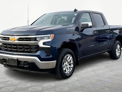Used 2023 Chevrolet Silverado 1500 LT image 3