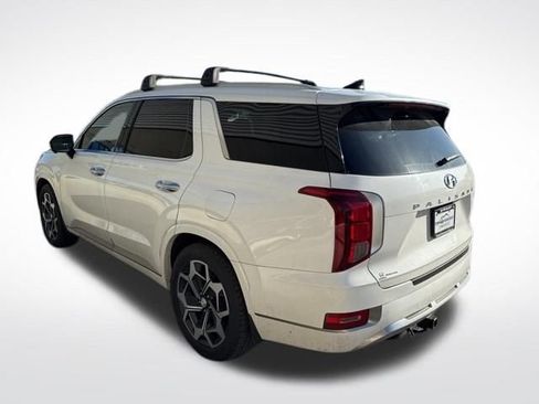 Used 2022 Hyundai Palisade Calligraphy w/ Winter Package image 2