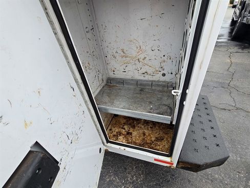 Used 2015 Chevrolet Express 3500 image 22