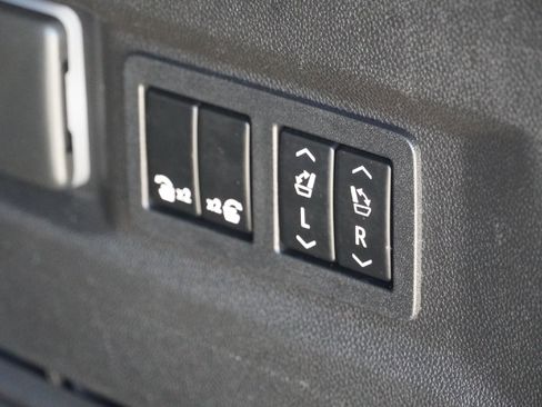 Used 2022 GMC Yukon Denali w/ Max Trailering Package image 32