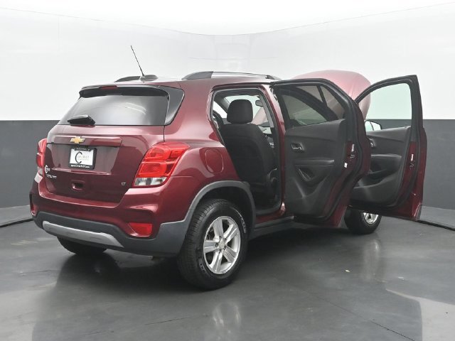 Used 2017 Chevrolet Trax LT AWD/4WD image 54