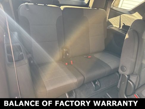 Used 2023 Chevrolet Traverse LT image 42