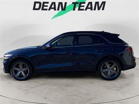 Used 2023 Genesis GV70 3.5T Sport w/ Sport Prestige Package image 5