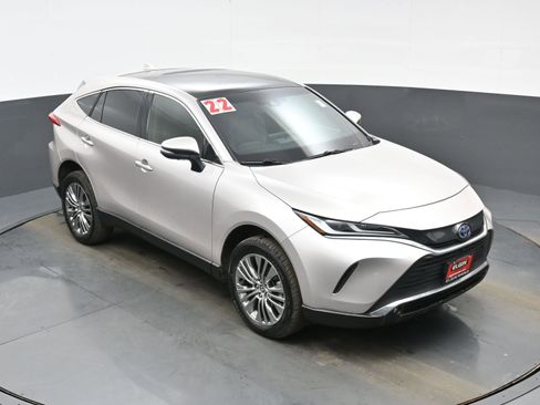 Used 2022 Toyota Venza Limited w/ Advanced Technology Package image 36