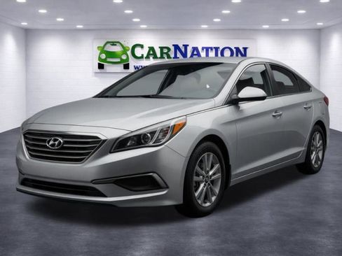 Used 2017 Hyundai Sonata SE FWD image 1
