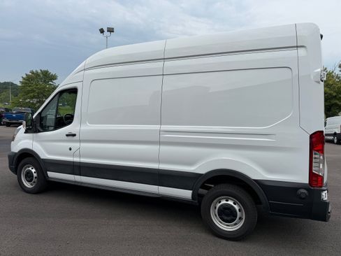 Used 2023 Ford Transit 250 148 High Roof RWD image 5