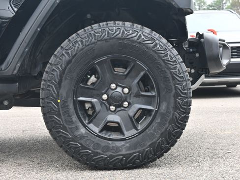 Used 2022 Jeep Gladiator Mojave image 22