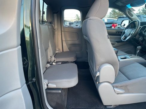 Used 2013 Toyota Tacoma 4x4 Access Cab image 23