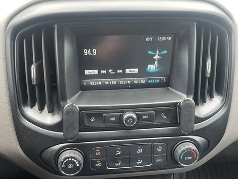 Used 2018 Chevrolet Colorado W/T w/ WT Convenience Package AWD/4WD image 17