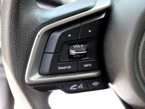 Used 2017 Subaru Impreza 2.0i image 19