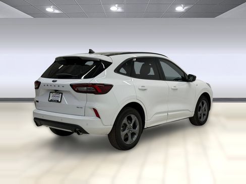 Used 2023 Ford Escape ST-Line w/ Tech Pack #1 image 7