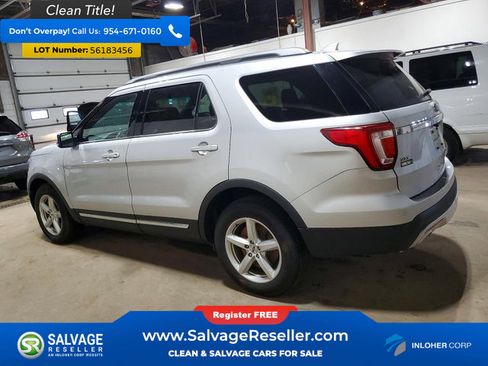 Used 2017 Ford Explorer XLT w/ Equipment Group 202A AWD/4WD image 3