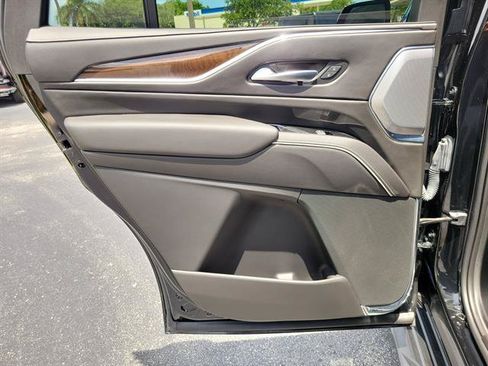 Certified 2023 Cadillac Escalade Sport Platinum AWD/4WD image 12