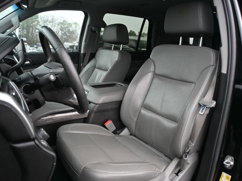 Used 2016 Chevrolet Tahoe LT image 6