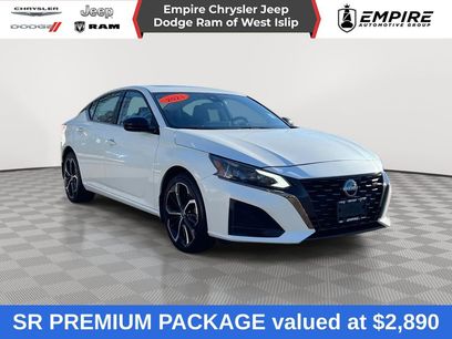 Used 2023 Nissan Altima 2.5 SR w/ SR Premium Package