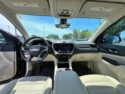 Used 2021 GMC Acadia Denali w/ Denali Technology Package image 11