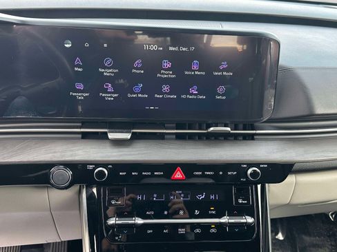 Used 2024 Kia Carnival SX image 8