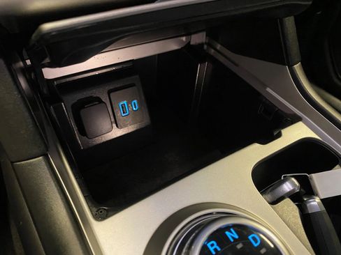 Used 2023 Ford Explorer XLT image 26