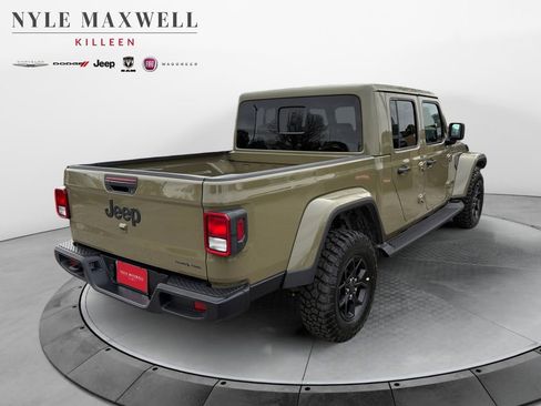 New 2026 Jeep Gladiator Sport image 16